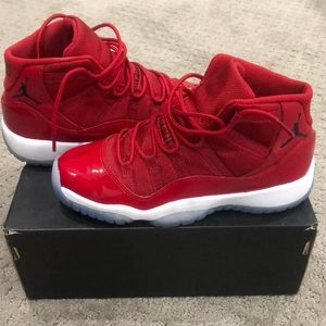 JORDAN RED 11’s (new)